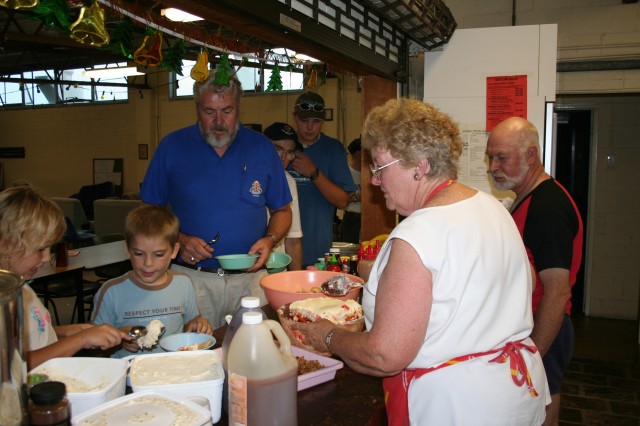 Junior Camp - Dinner Time!